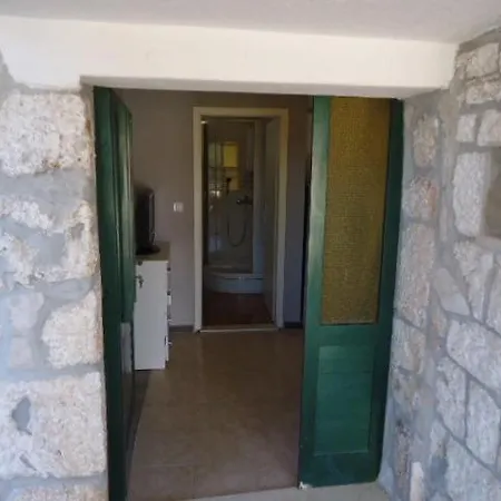Guest house In Holiday House Neda