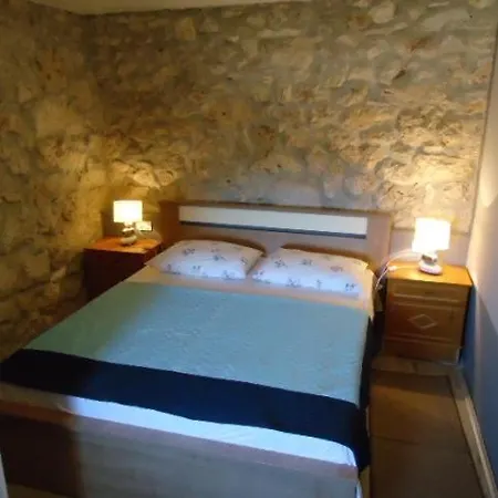 Guest house In Holiday House Neda *