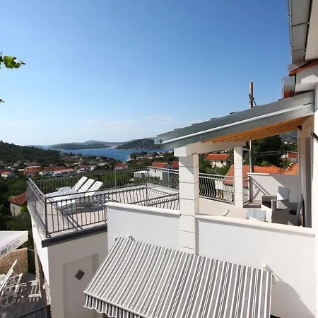 Guest house In Holiday House Neda *