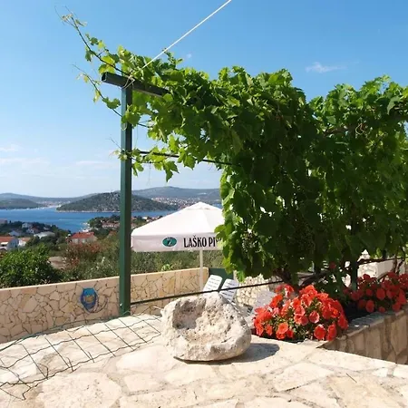 In Holiday House Neda * Razanj